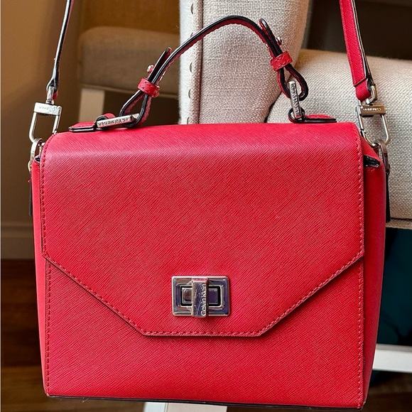 Calvin Klein red like new purse! Roomy and stylish! - Picture 6 of 6